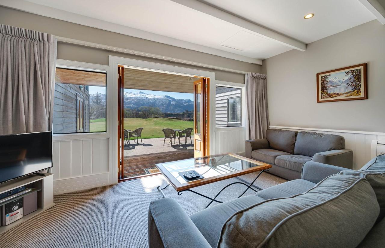 Lodge Manata Homestead & *