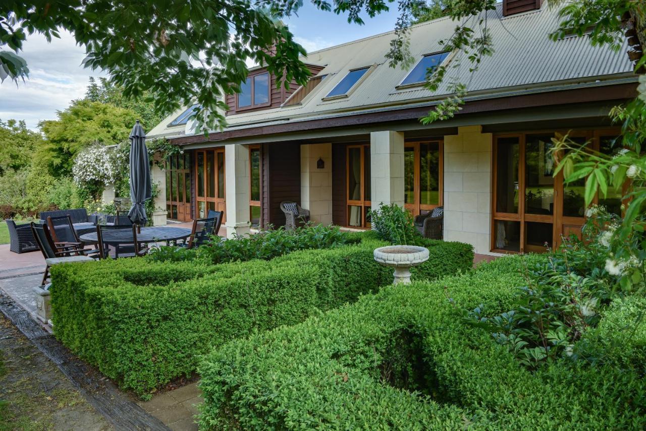 Manata Homestead &