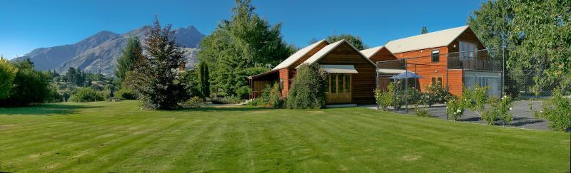 Manata Homestead &