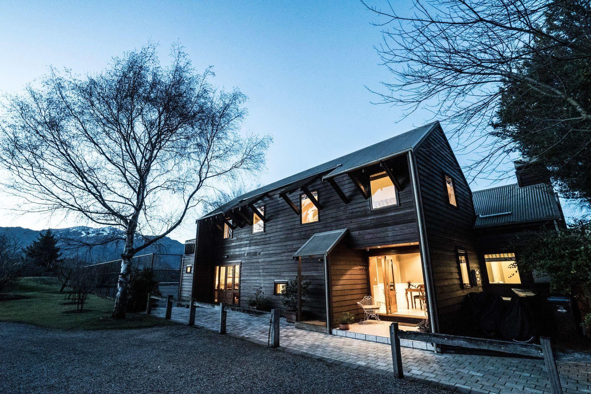 Lodge Manata Homestead &