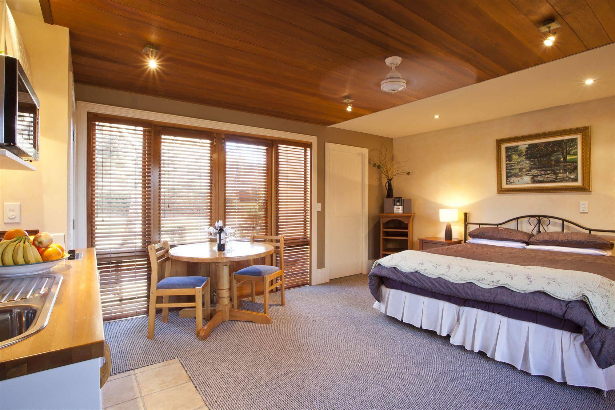 Manata Homestead & Lodge Queenstown